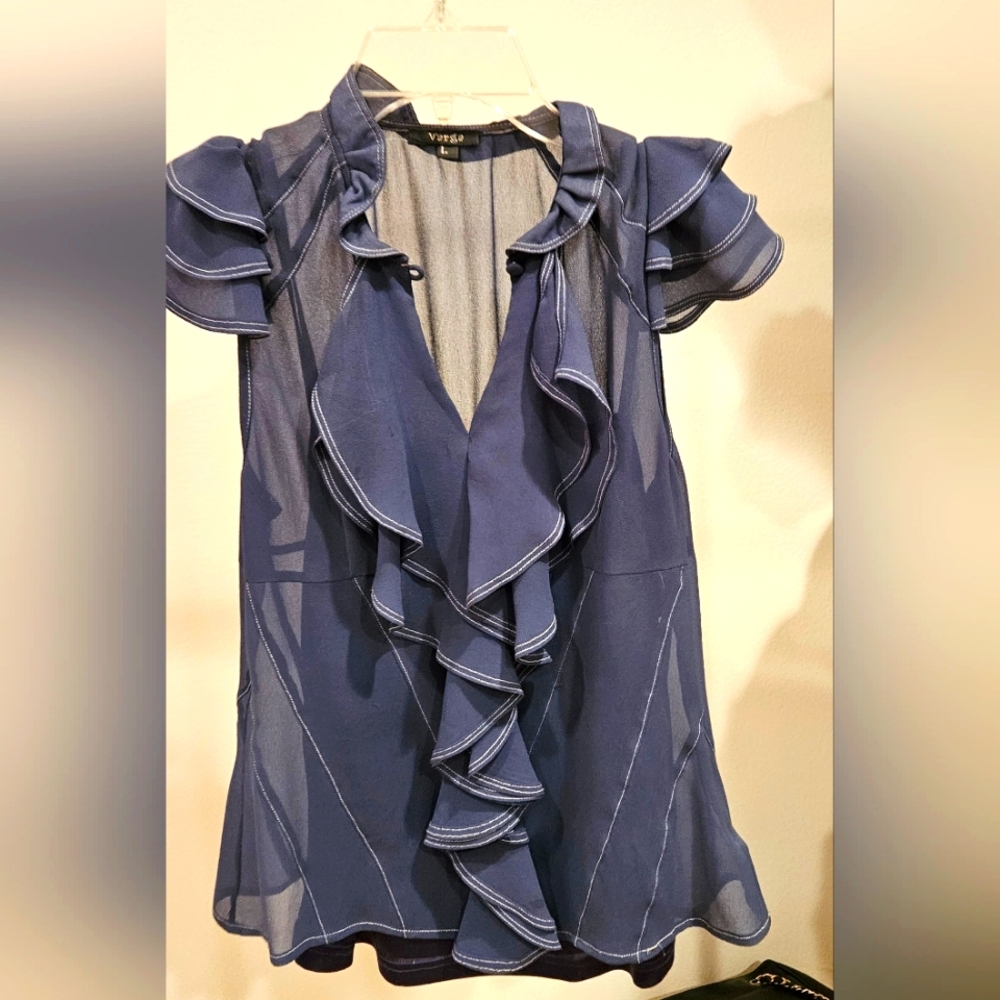 Varga blue 2 piece blouse size Juniors Large fits 2-4